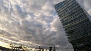 Мамы в Кении ребёнку дают два имени.