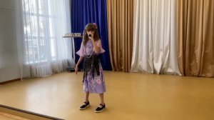 Владимирова Василиса, Музыка — Максим Дунаевский, слова — Леонид Дербенёв — «Гадалка»