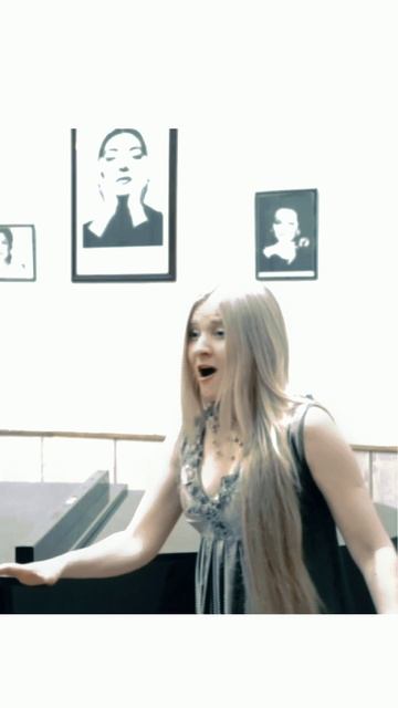 виртуозные колоратуры "Non più mesta" в живом исполнении, певица Алина Герц