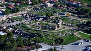 Храм Аполлона + музей. Вход - 15 эвро!)