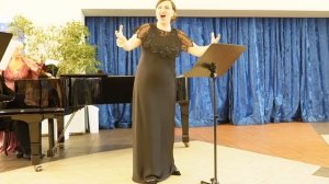 Ольга Сидоренко (Гужова) исполняет романс Балакирева «Не пой, красавица».Фортепиано — Александр Блок