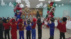 🎄 Новогодний утренник в детском саду «Щелкунчик»: Волшебная сказка и танцы