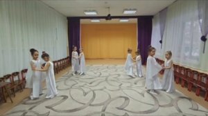 Хореографическое выступление коллектив "Искорки"- "Мама"