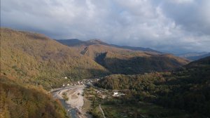 Посмотри на эти горы. Лазаревское. Сочи.