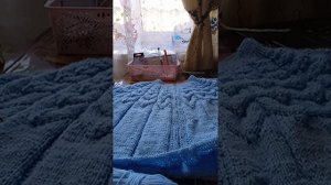 13.)20.11.25.г.Моя👩 городская 🏢жизнь.🍁🍁🍁.кофта голубая с круглой кокеткой реглан с верху.(архи