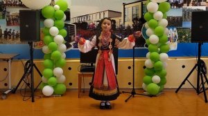 Сапелкина Мария "Откаточка, сладкая яблочка", "Из-за леса ясный сокол вылетает"