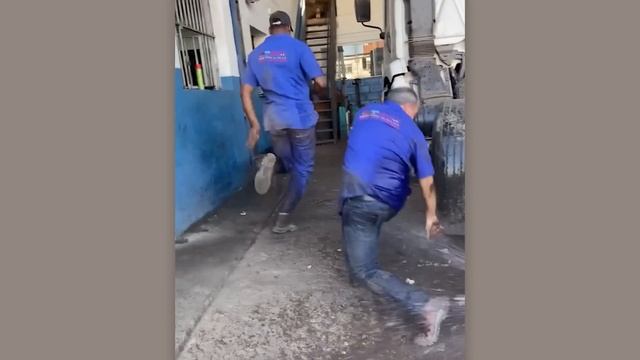 Самые Нелепые Ошибки Рабочих, Снятые на Камеру смотреть онлайн