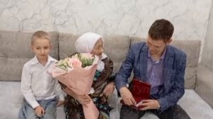 Столетней бугульминке вручили медаль «100 лет образования ТАССР»