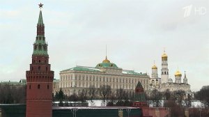 Работа ВС РФ должна убедить Зеленского в том, что нужно договариваться сейчас, заявили в Кремле