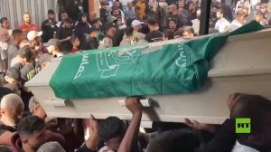 تشييع ضحايا القصف الإسرائيلي على مخيم عين الحلوة جنوب لبنان