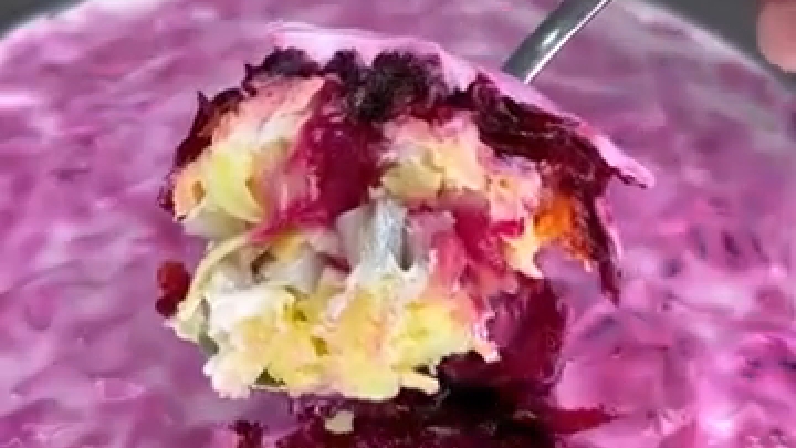 «Селёдка под шубой» по-новому...🥗🐟😋    Рецепт ⤵️
