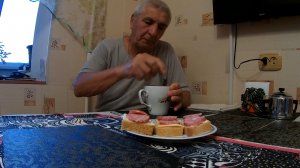 Жизнь на пенсии в Приморье.  Завтрак.