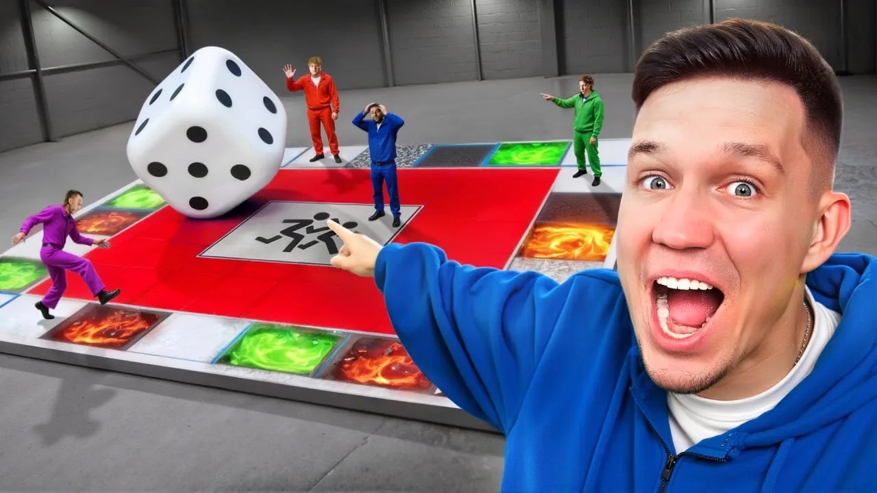 Дима Масленников видео Я построил Гигантскую Настольную Игру! Егорик в ШОКе смотреть онлайн