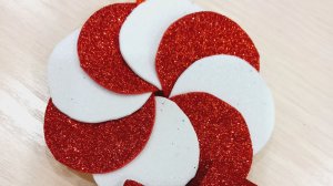 Ёлочные игрушки. Мастер-класс как сделать леденец из фоамирана