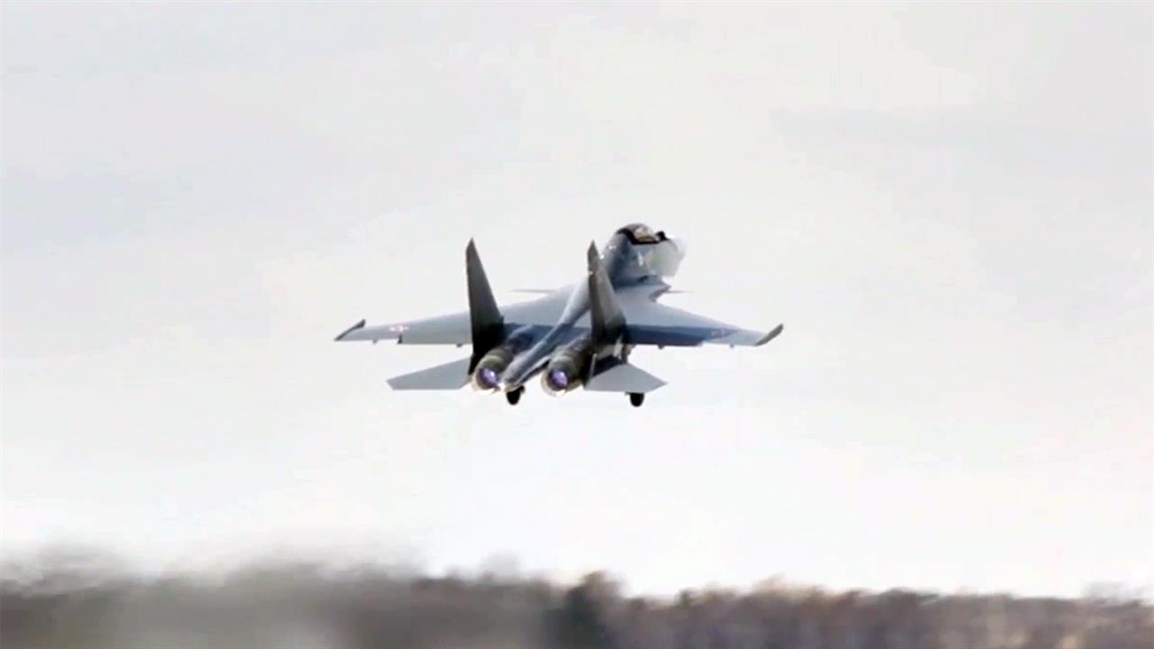 ОАК передала Минобороны новую партию многофункциональных истребителей Су-30СМ2.