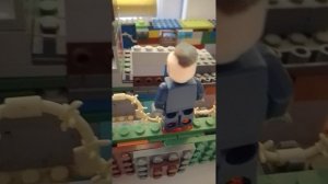 защита Лего базы от зомби, терористов, бандитов от последних выживших в зомби опокалипсисе.