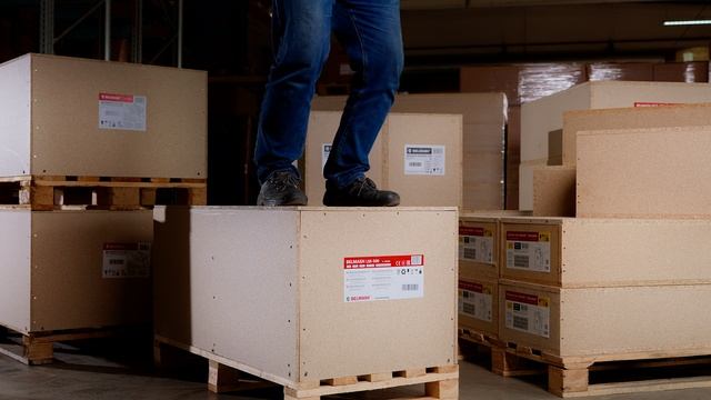 Упаковка тяжёлых станков на заводе BELMASH смотреть онлайн