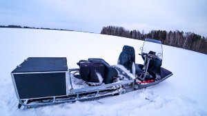 На первый лед на Урагане Тайга. Ловим живца в маленькой речушке.