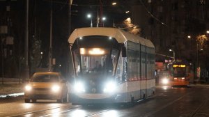 Трамвай насмерть сбил человека на севере Москвы