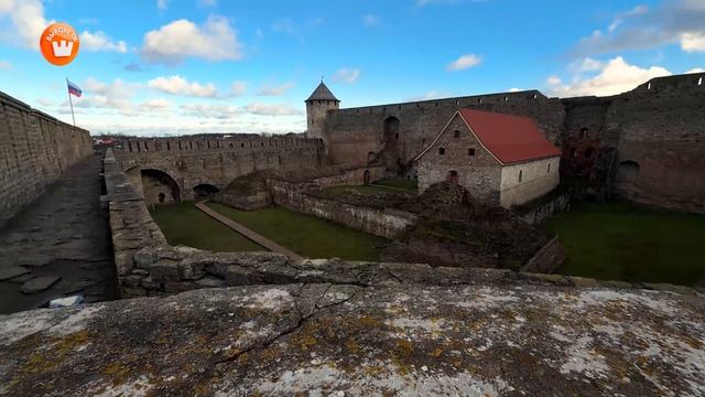 Видеозарисовка «Прогулка по Ивангородской крепости»