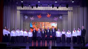 Хор " С песней  по жизни " . " Пора любви "