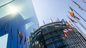 Продолжают спонсировать режим: в странах ЕС не хотят говорит о мире