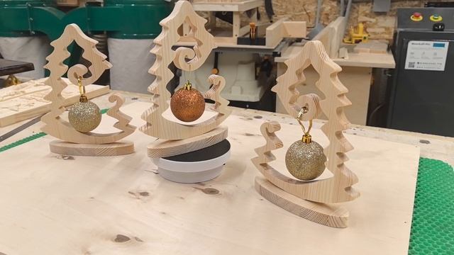 Деревянные елочки своими руками.