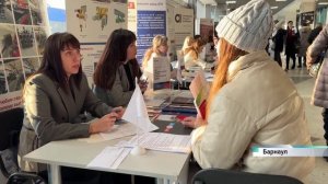 В Барнауле осенняя ярмарка трудоустройства прошла в «Титов-Арене»
