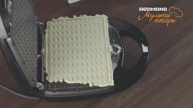 Мультипекарь REDMOND: что делать, если тесто вытекает за края панели? смотреть онлайн