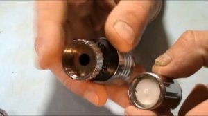 СВЕТЯЩИЕСЯ СВЕТОДИОДНЫЕ  НАСАДКИ  НА  КРАН ДЛЯ ЭКОНОМИИ ВОДЫ !