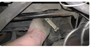 Стучит рулевая рейка на Приоре - как подтянуть?!