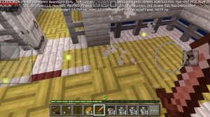 тренируюсь для прохождения minecraft дерусь против мобов