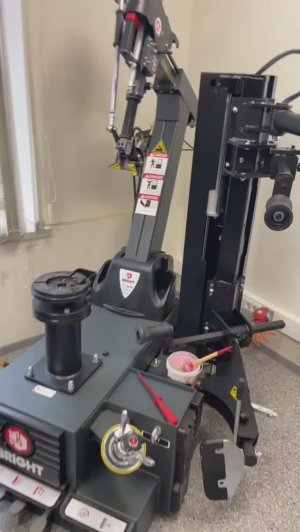 BRIGHT 897V - Шиномонтажный станок до 30"