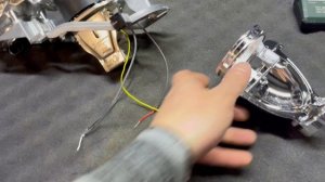 Mitsubishi Outlander  - замена линз на диодные Expression Drive