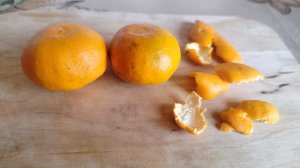 ЛАЙФХАК ИЗ МАНДАРИНОВЫХ КОРОЧЕК.