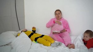 64 The child jumps on the bed and prevents the mother from sleeping.