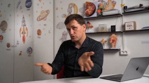 В носках или без носков, как лучше ходить детям? / Доктор Мамаев