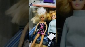 куклы Барби отмечают пятницу. большая распаковка большого сюрприз бокса.