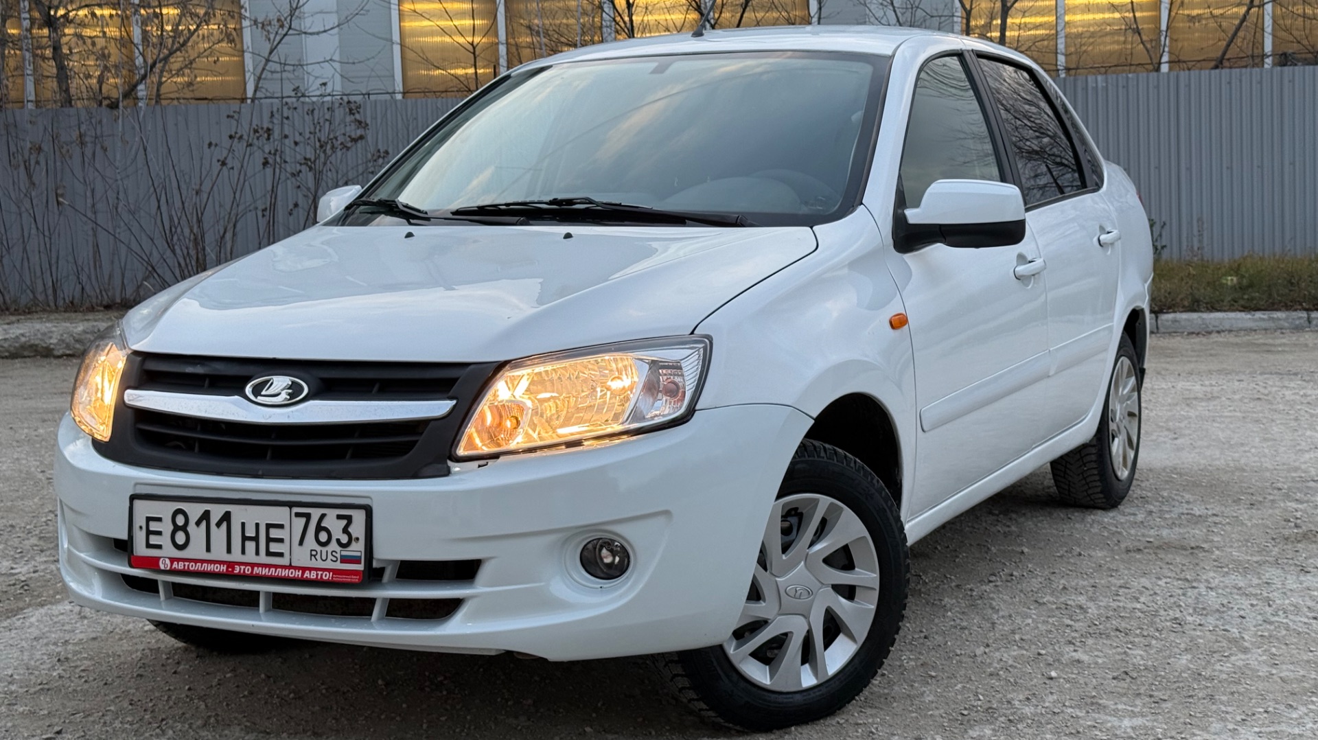 LADA Granta 1.6 AT, 2013 смотреть онлайн