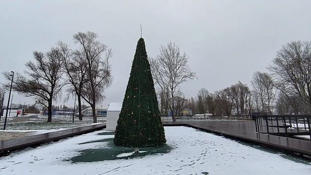 Белгород прогулялся и показал вам такой красивый парк берега.