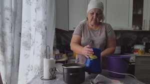 С профессиональным праздником коллеги/ сколько нечищеной территории/ все обрезаю