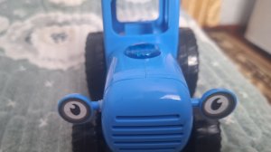 Синий трактор