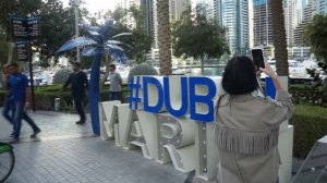 Дубай прогулка  возле небольшого фонтанчика  Позитив 😎😊