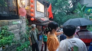 Китай Чунцин 🚇 Поезд сквозь дом Самый безумный город мира Экскурсия