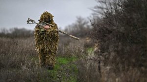 "Не мог сидеть дома, пока он воюет": снайпер отправился на СВО вслед за сыном