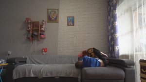 Парализованный мужчина работает СММщиком с помощью большого пальца ноги / Сильные люди