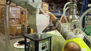 Демонстрация работы металлосепаратора SHINI SMS