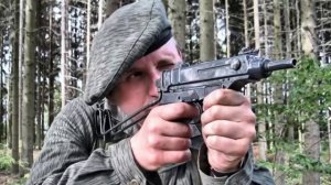 Чешкие пистолет-пулемёты Константин Конев и Андрей Уланов