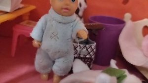 Поменялись телами.😱🤔😉 Сабрина и Артём: весёлые истории кукол Барби.