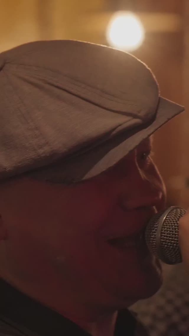 Band QUACKS смотреть онлайн